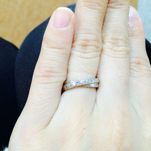 【ジュエリーツツミ(JEWELRY TSUTSUMI)の口コミ】 結婚してから初めてのお互いへのプレゼントでした。旦那の仕事が外仕事と…