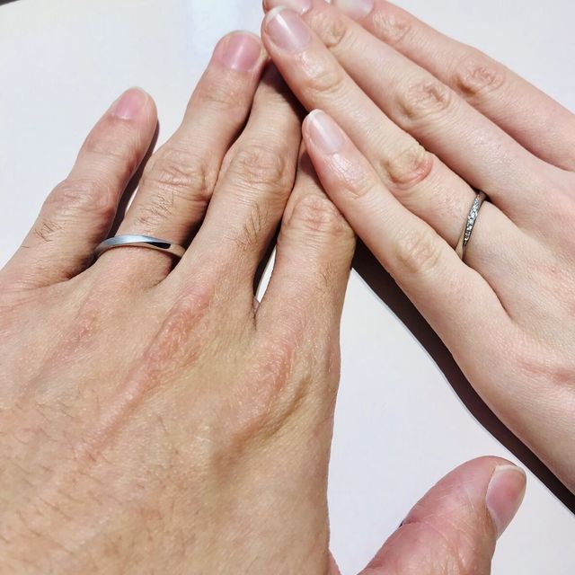 【TRECENTI(トレセンテ)の口コミ】 私のものは7つのダイヤモンド、旦那のものはデザインがお揃いになるよう、…