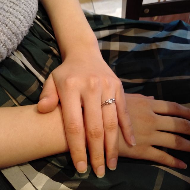 【アネリディギンザ(ANELLI DI GINZA)の口コミ】 落ち着いた子の指輪が大好きです。婚約指輪との重ね付けをしたいと思って…