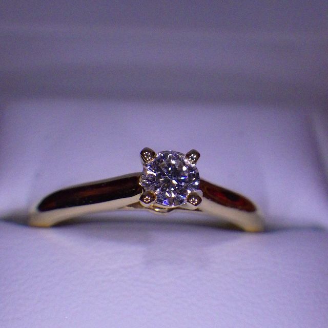 【カルティエ(Cartier)の口コミ】 「婚約指輪はカルティエ！」と決めていたので、今の旦那にお願いして一緒…