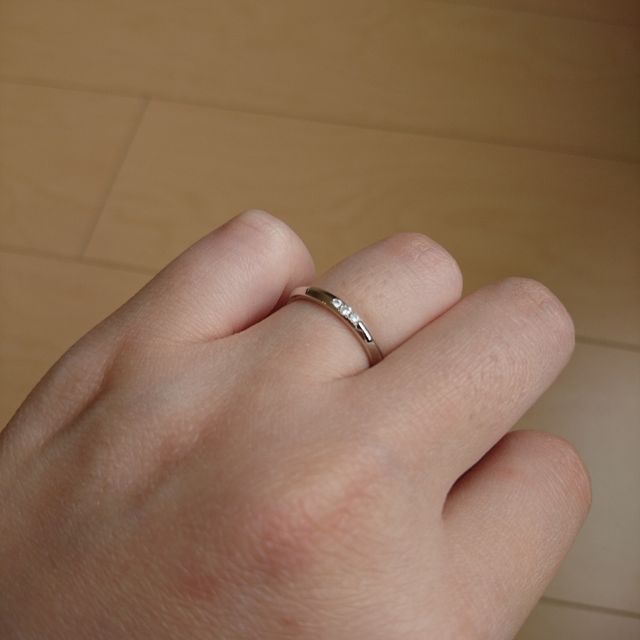 【ラザール ダイヤモンド(LAZARE DIAMOND)の口コミ】 元々自分に似合うと思っていたものが細めのストレートタイプの物だったの…