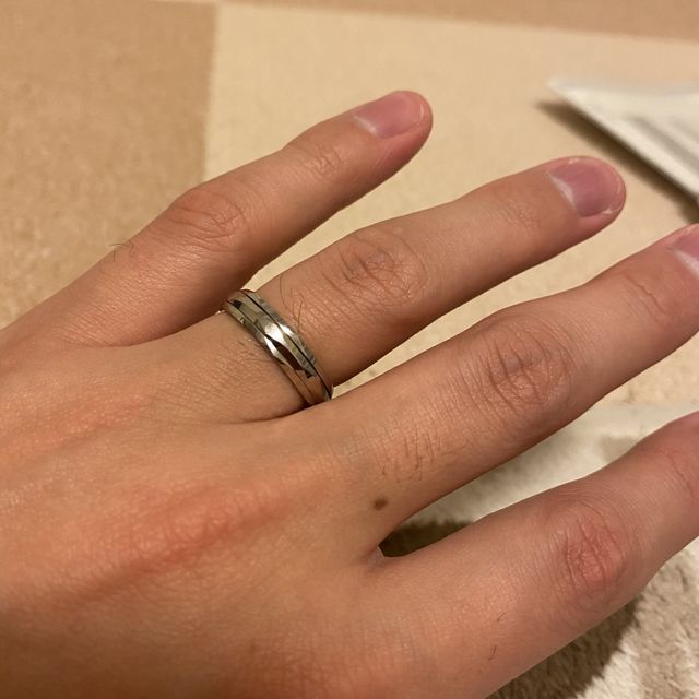 【N.Y.NIWAKA(ニューヨークニワカ)の口コミ】 真ん中の部分がクルクル回るようになっているという特殊なデザインが決め…