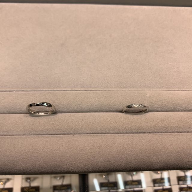 【カオキ　ダイヤモンド専門卸直営店の口コミ】 デザインは彼女と満足のいくものが見つかるまで、数十回と試着をしました…