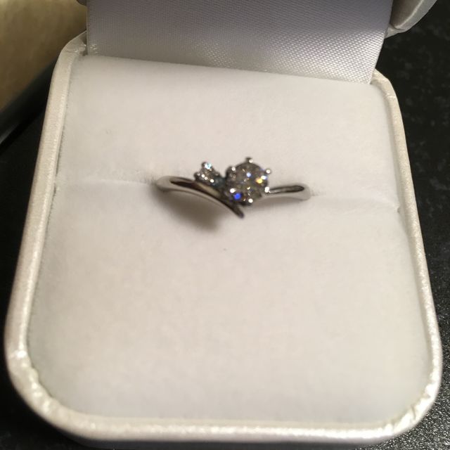 【SIND BAD(シンドバット)の口コミ】 ダイヤモンドに関する丁寧な説明とリングの組み合わせを真剣に考慮してく…