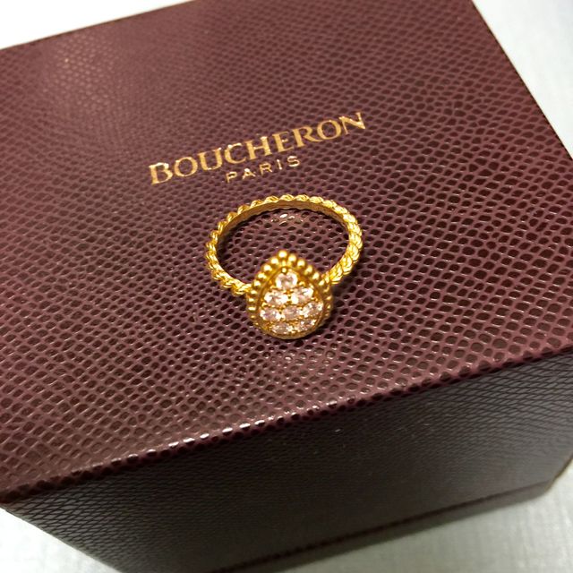 【ブシュロン(BOUCHERON)の口コミ】 婚約指輪でゴールドのものが欲しかったので、ゴールドということがまずひ…
