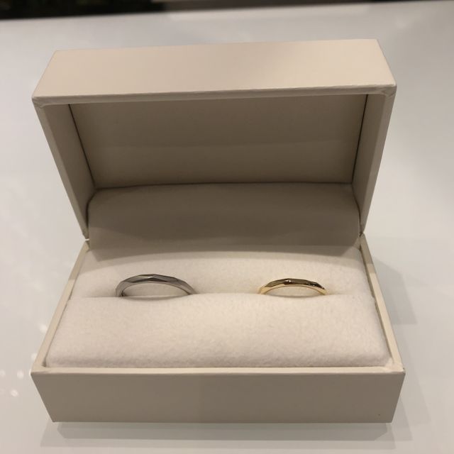 【RosettE(ロゼット)の口コミ】 シンプルで飽きがこないものであることと、珍しいデザインであるところが…