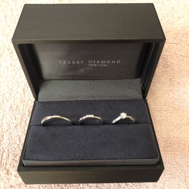【ラザール ダイヤモンド(LAZARE DIAMOND)の口コミ】 シンプルですが存在感もあり一生大事に付けたいと思える指輪でした。カー…