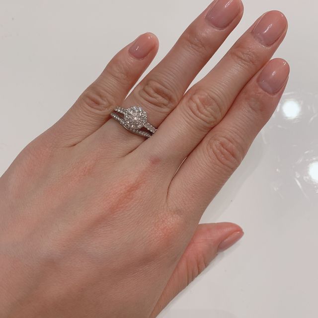 【グラフ(GRAFF)の口コミ】 店舗で予算を伝えたところ、DカラーでGIA評価もトリプルエクセレントのダ…