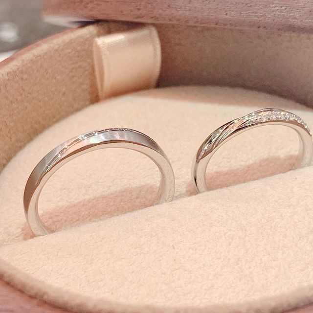 【COLANY(コラニー)の口コミ】 指輪を見に行こうと初めてフラッと立ち寄ったら
もうその場で決めてしまい…