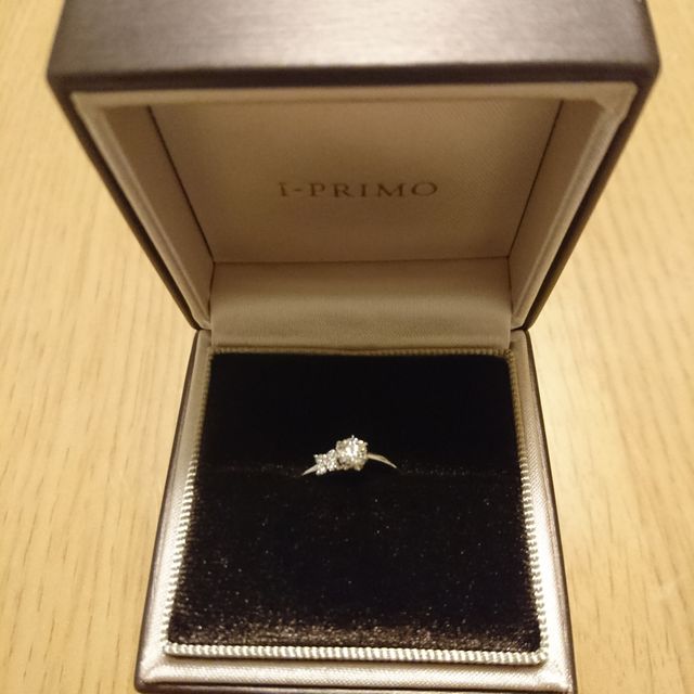 【アイプリモ(I-PRIMO)の口コミ】 デザインが一番の決め手でした。贈る相手が花やピンク色が好きだったので…