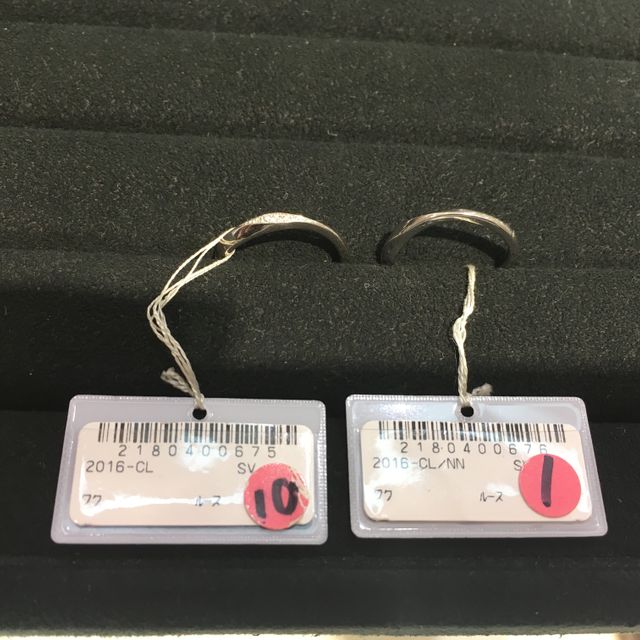 【TRECENTI(トレセンテ)の口コミ】 指輪のデザインがとても気に入りました。
メンズ、レディースのデザインが…