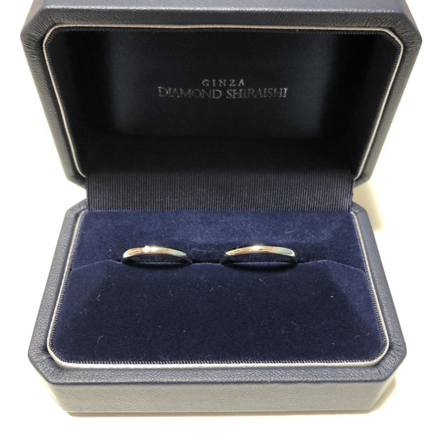 【銀座ダイヤモンドシライシの口コミ】 素材はプラチナのものを探しており、3店舗まわりましたが、こちらのお店は…