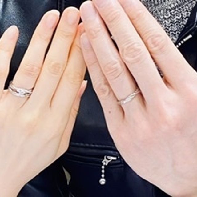 【ラザール ダイヤモンド(LAZARE DIAMOND)の口コミ】 他のお店に無いデザインだった為が一番大きいです。パートナーと合わせた…