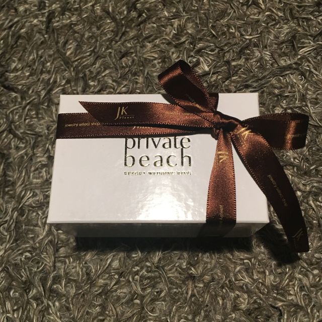 【PRIVATE BEACH(プライベートビーチ)の口コミ】 ほかのブランドの指輪には一切興味を示さなかった彼が唯一、「このデザイ…