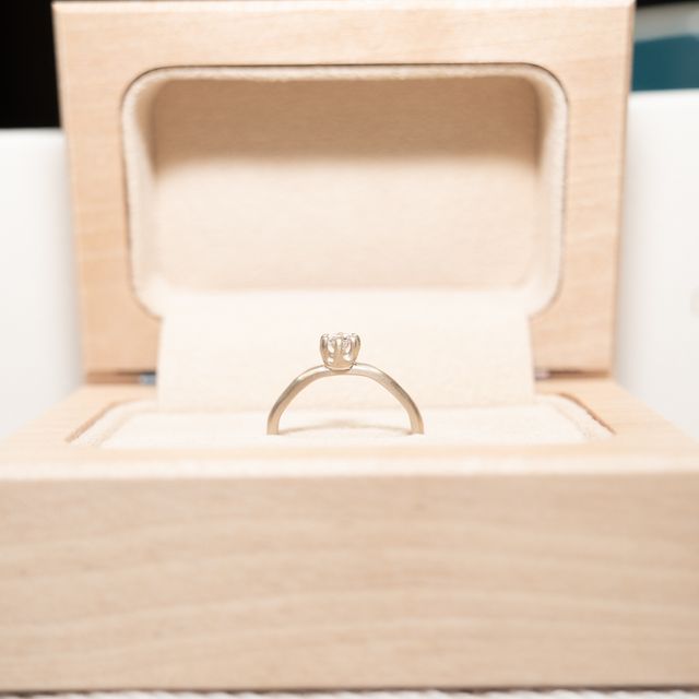 【uchimari(ウチマリ)の口コミ】 2人で手作りできる指輪ということで前々から注目していたところ、ダイヤモ…