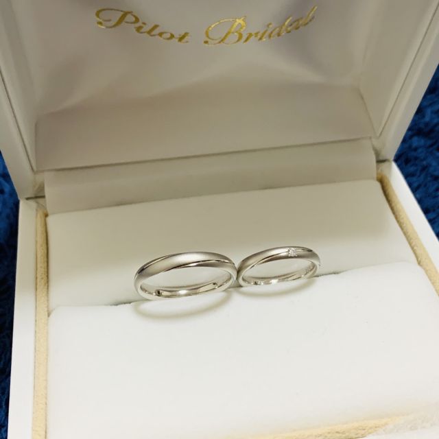【PILOT BRIDAL(パイロットブライダル)の口コミ】 店頭で試着した時に指にピタっとすいつくよつな着け心地が最高でした。圧…
