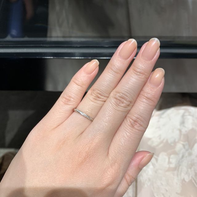 【銀座ダイヤモンドシライシの口コミ】 ストレートかウェーブが悩んでいましたが、実際に試着をさせていただいて…