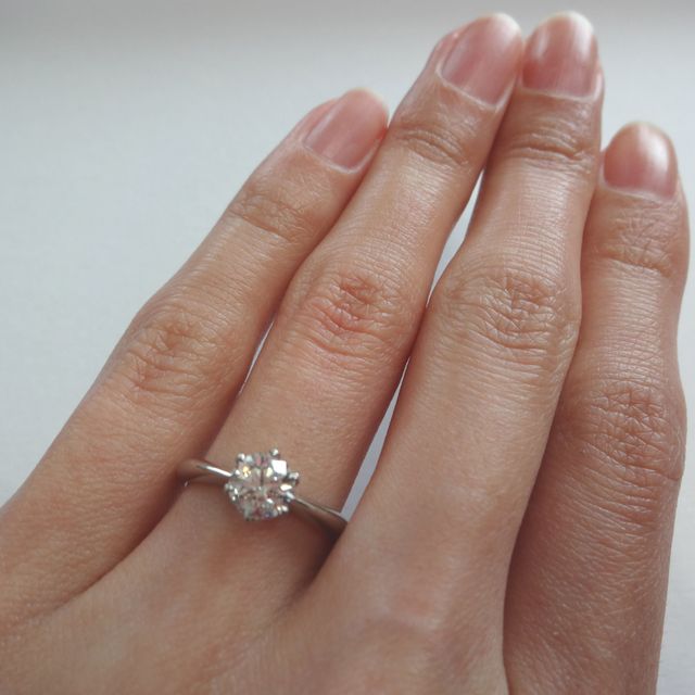 【ラザール ダイヤモンド(LAZARE DIAMOND)の口コミ】 ダイヤモンドの輝きが一番の決め手です。ティファニー、カルティエ、デビ…