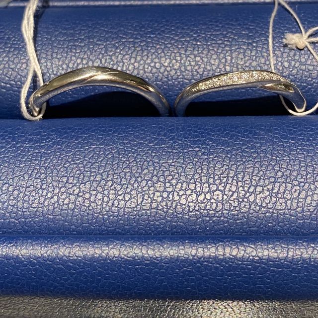 【銀座ダイヤモンドシライシの口コミ】 店員さん曰く、流れ星がコンセプトになっている指輪だそう。そのコンセプ…