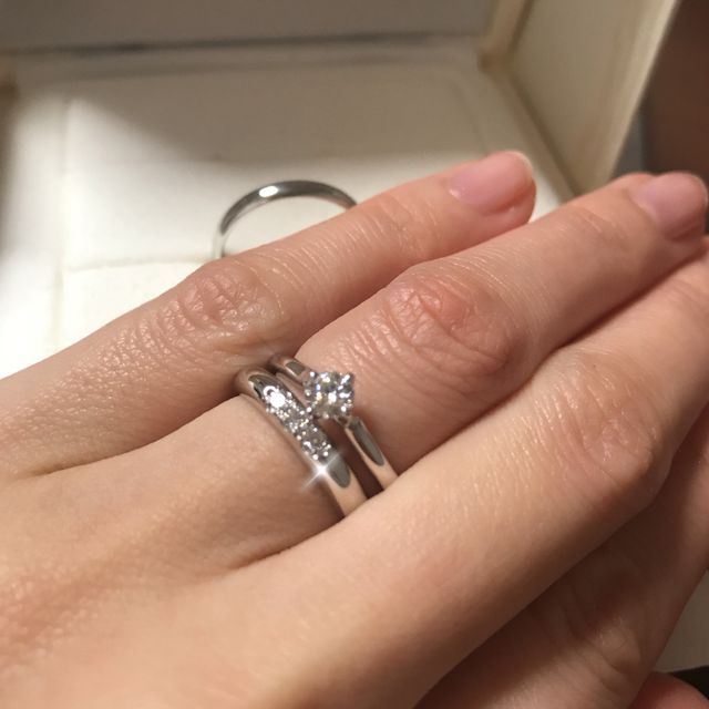 【MIKIMOTO(ミキモト)の口コミ】 ダイヤモンドルースから、好きなダイヤを選び、
好きなデザインの台座に入…