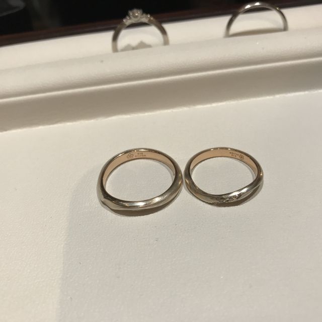 【杢目金屋(もくめがねや)の口コミ】 試着させていただいたのが、ピンクゴールドとシルバーの地金でのお作りの…