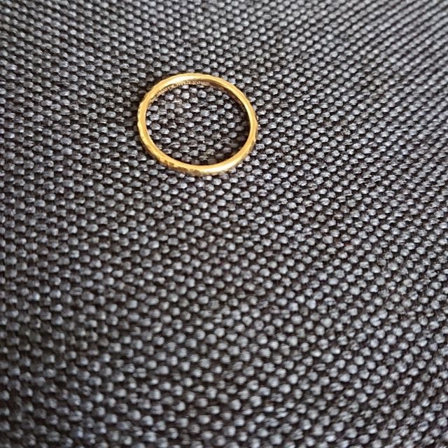 【agete(アガット)の口コミ】 どんなファッションでも会うような細身ゴールドの指輪を探していました。…