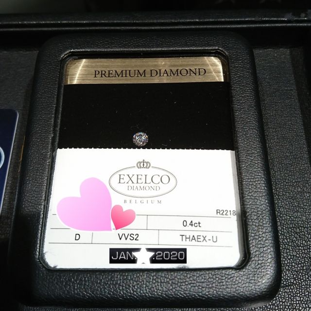 【エクセルコダイヤモンド(EXELCO DIAMOND)の口コミ】 華やかで可愛らしい雰囲気のメレタイプの指輪を探していたところ、サイド…