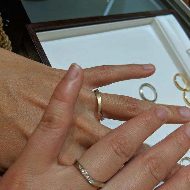 【杢目金屋(もくめがねや)の口コミ】 他にはない指輪を身に着けたいと思っている人におすすめ。木目のような模…