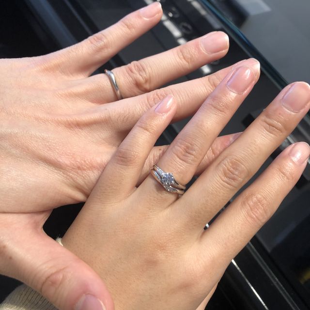 【エクセルコダイヤモンド(EXELCO DIAMOND)の口コミ】 結婚指輪と婚約指輪を合わせてつけた際、違和感がない物がいい事とイメー…
