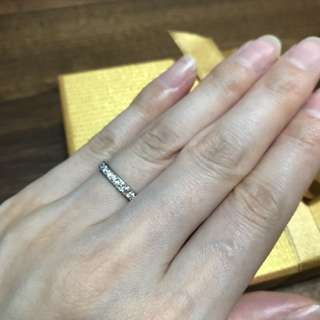 【銀座ダイヤモンドシライシの口コミ】 とても迷いましたが、ダイヤモンドをフルオーダーし、ランクを上げた事で…