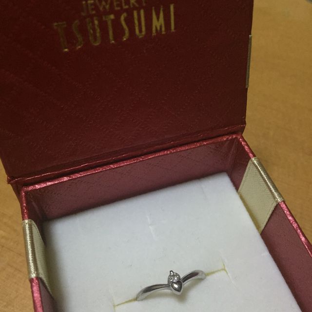 【ジュエリーツツミ(JEWELRY TSUTSUMI)の口コミ】 旦那が買ってきてくれたのですが、当時お金もなく、大金をかけて指輪を買…