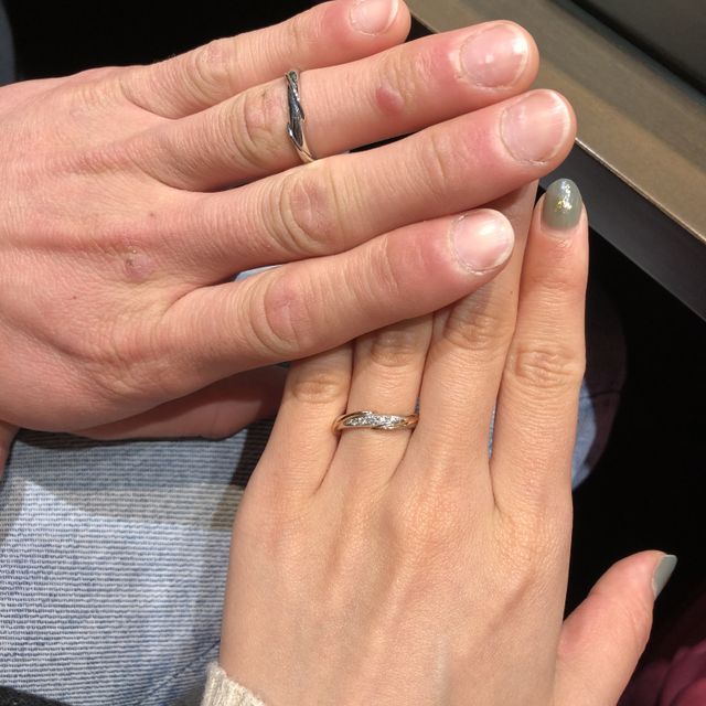 【アイプリモ(I-PRIMO)の口コミ】 はじめはプラチナとゴールドのコンビの指輪を探していました。他のお店で…