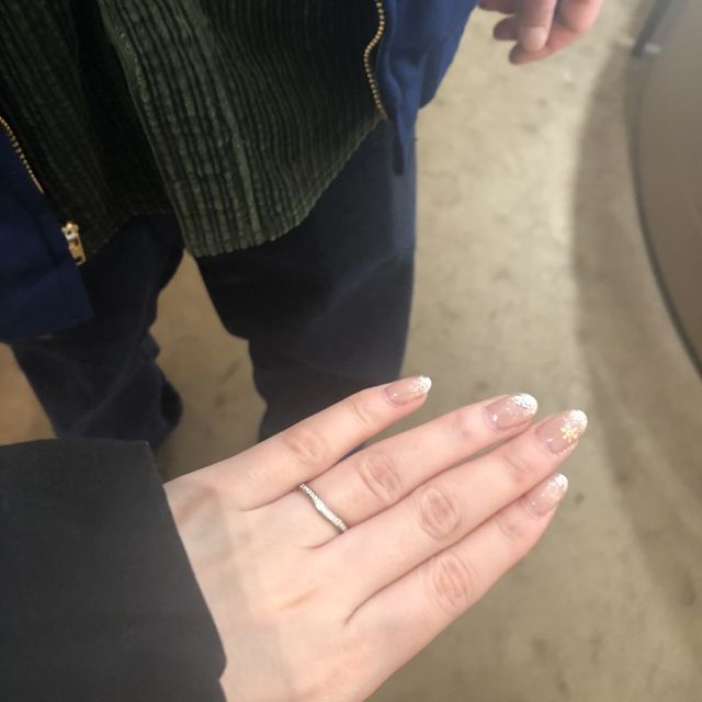 【カルティエ(Cartier)の口コミ】 私は指が太いのがコンプレックスだったので、ストレートタイプより、ウェ…