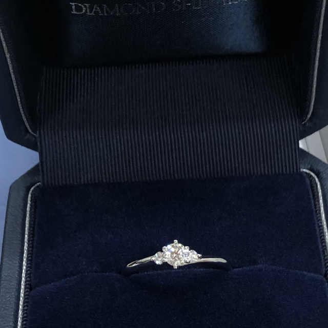 【銀座ダイヤモンドシライシの口コミ】 3Cに重きを置いた指輪を作ることに決め、その全てに関して満足のいくダイ…