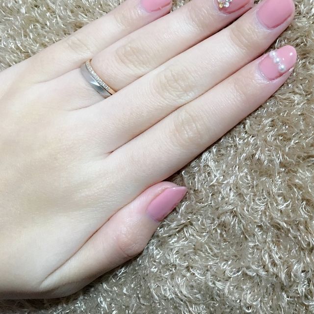 【SCARABE(スカラベ)の口コミ】 毎日つけるものなので、あまり人と被らないデザインの指輪を探していまし…