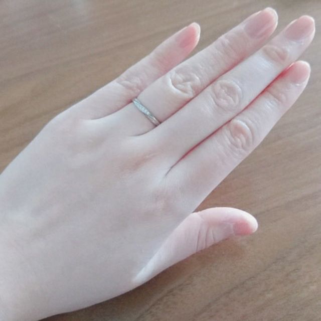 【4℃ BRIDAL(ヨンドシーブライダル)の口コミ】 指輪購入前に他のブランドも3店舗ほど見に行きました。水かきのある手には…