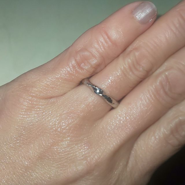 【Smith(工房スミス)の口コミ】 手作りで、１から素材からデザイン、テクスチャー、つけ心地、指輪をして…