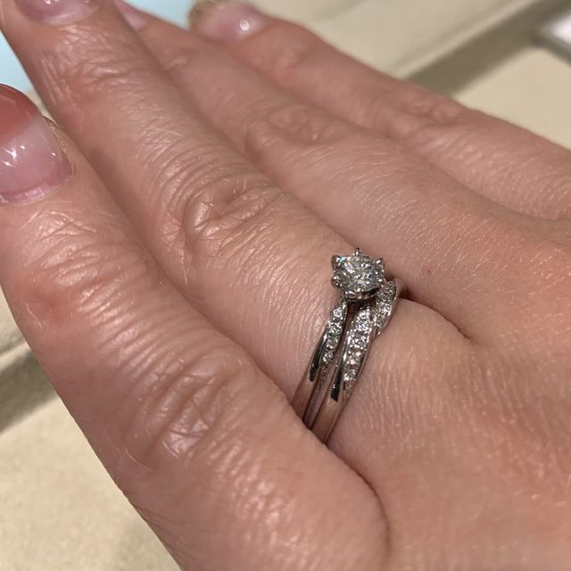 【ギンザタナカブライダル(GINZA TANAKA BRIDAL)の口コミ】 結婚指輪と婚約指輪をセットリングとして使用できるリングが多いのが特徴…