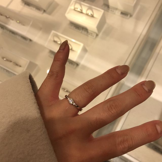 【4℃ BRIDAL(ヨンドシーブライダル)の口コミ】 カジュアルづけしたかったこと、重ね付けしたかったこと、華やか　を念頭…