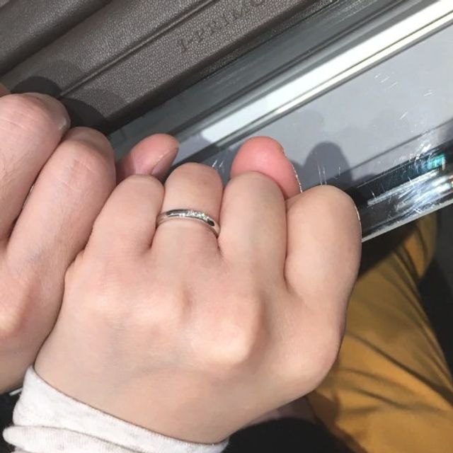 【アイプリモ(I-PRIMO)の口コミ】 まずシンプルなデザインが気に入ったこと、さらに顕微鏡でダイヤモンドが…