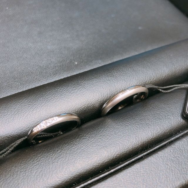 【ラザール ダイヤモンド(LAZARE DIAMOND)の口コミ】 飽きがこないシンプルなデザインで、価格もお手頃なため手に取りやすいと…