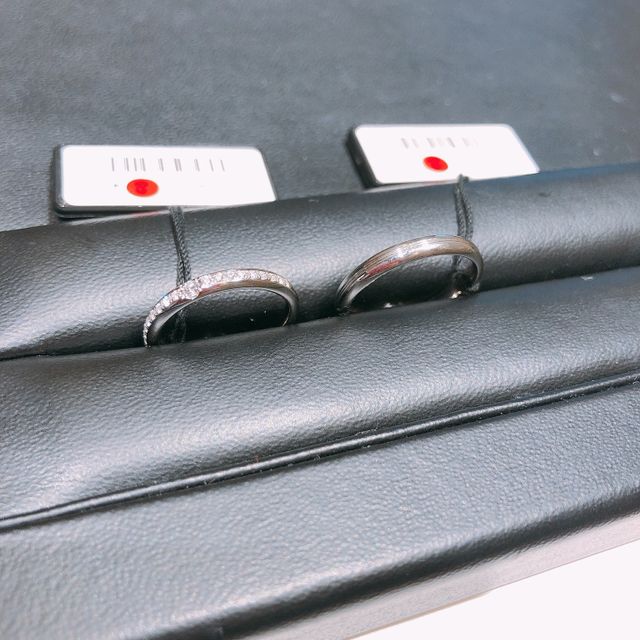 【アイプリモ(I-PRIMO)の口コミ】 長い間身につけても飽きがこない、王道なデザインです。女性用の指輪も華…