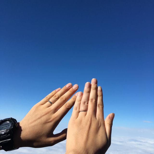 【俄(にわか)の口コミ】 夫が婚約指輪を選んでくれたので、同じブランドで結婚指輪を購入しました…