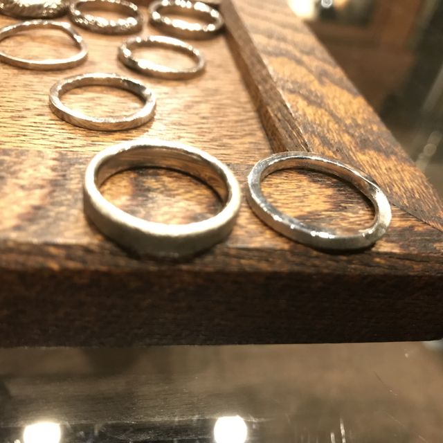 【ichi(イチ)の口コミ】 デザインが他のメーカーのと比べて個性的で可愛く思いました。ペアで購入…