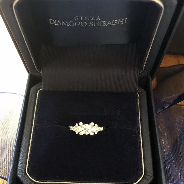【銀座ダイヤモンドシライシの口コミ】 もともと、婚約指輪も日頃からつけたくて、セットリングを中心に、ホーム…