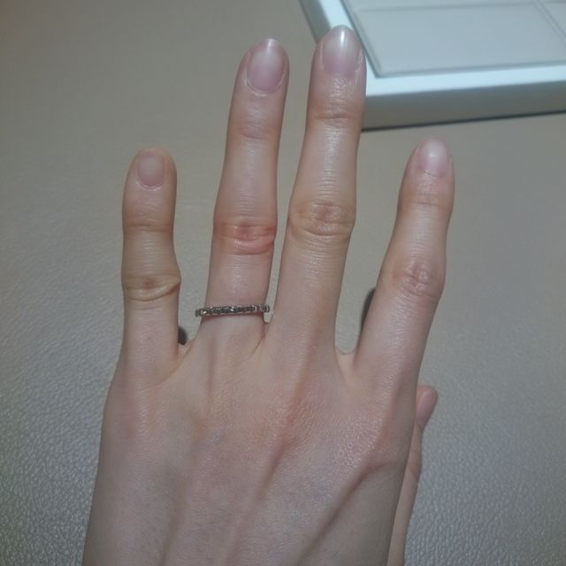 【ブシュロン(BOUCHERON)の口コミ】 結婚指輪は人と被らないデザインのものか、飽きの来なさそうなシンプルな…
