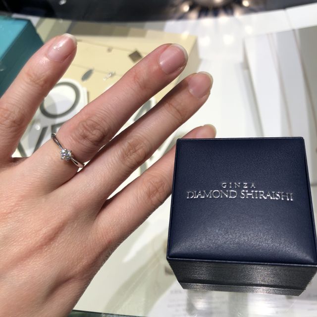 【銀座ダイヤモンドシライシの口コミ】 デザインがよく、種類も多いと口コミで見たのでいいと思い、実際来店して…