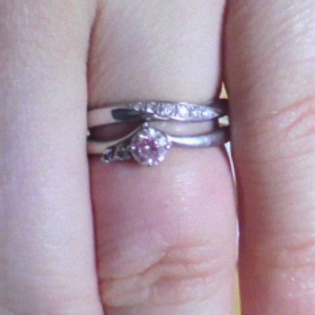 【4℃ BRIDAL(ヨンドシーブライダル)の口コミ】 主人と私が、婚約指輪を購入時にとても対応が良い店員さんだった為、結婚…