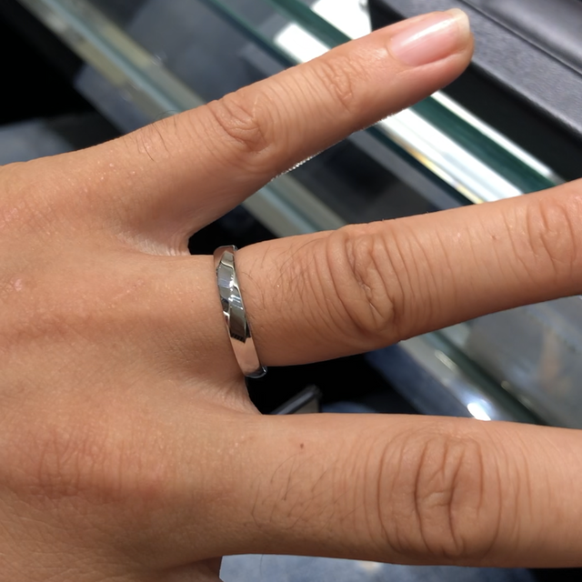 【ラザール ダイヤモンド(LAZARE DIAMOND)の口コミ】 デザイン、ダイヤ使い、なんといってもラザールの押しであるカットの技術…