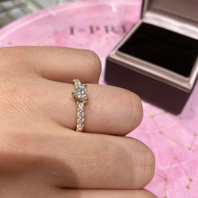 【アイプリモ(I-PRIMO)の口コミ】 ダイヤモンドを自分でえらぶことができて
ハート型のダイヤがあり、とても…